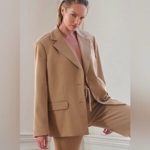 ALO Yoga Women's Tan Oversized Blazer